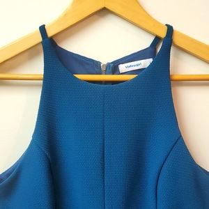 🧚♀️A Rare find. Teal Tail Cut Top. Size S